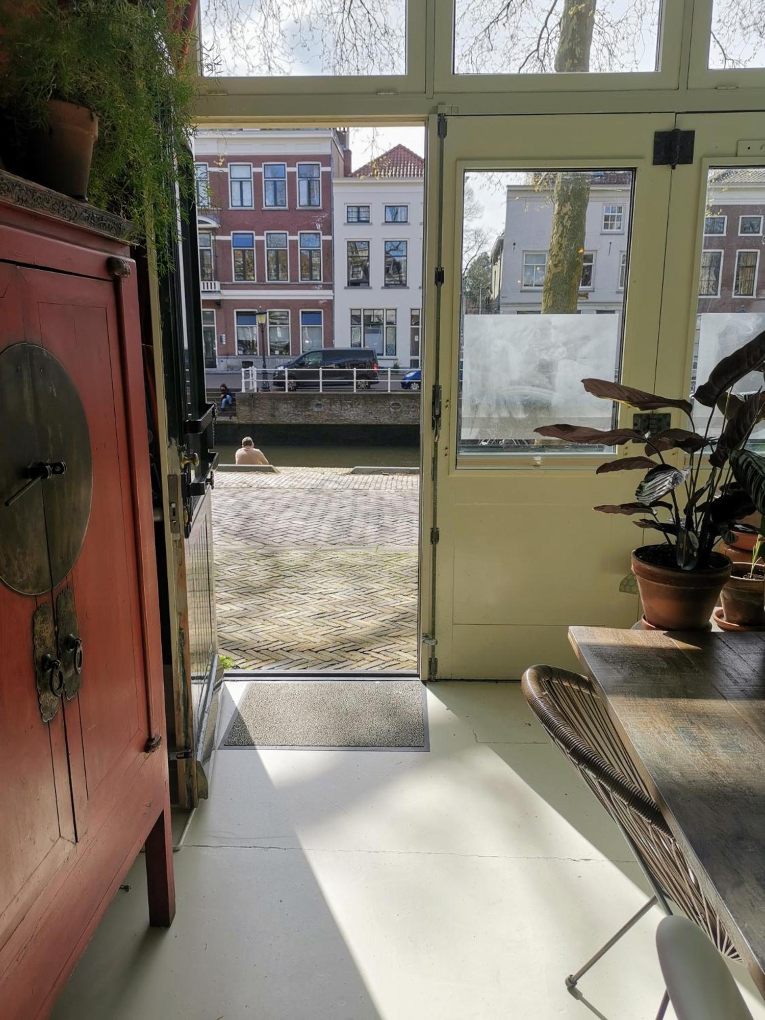 Slapen Aan De Sluis Lägenhet Utrecht Exteriör bild