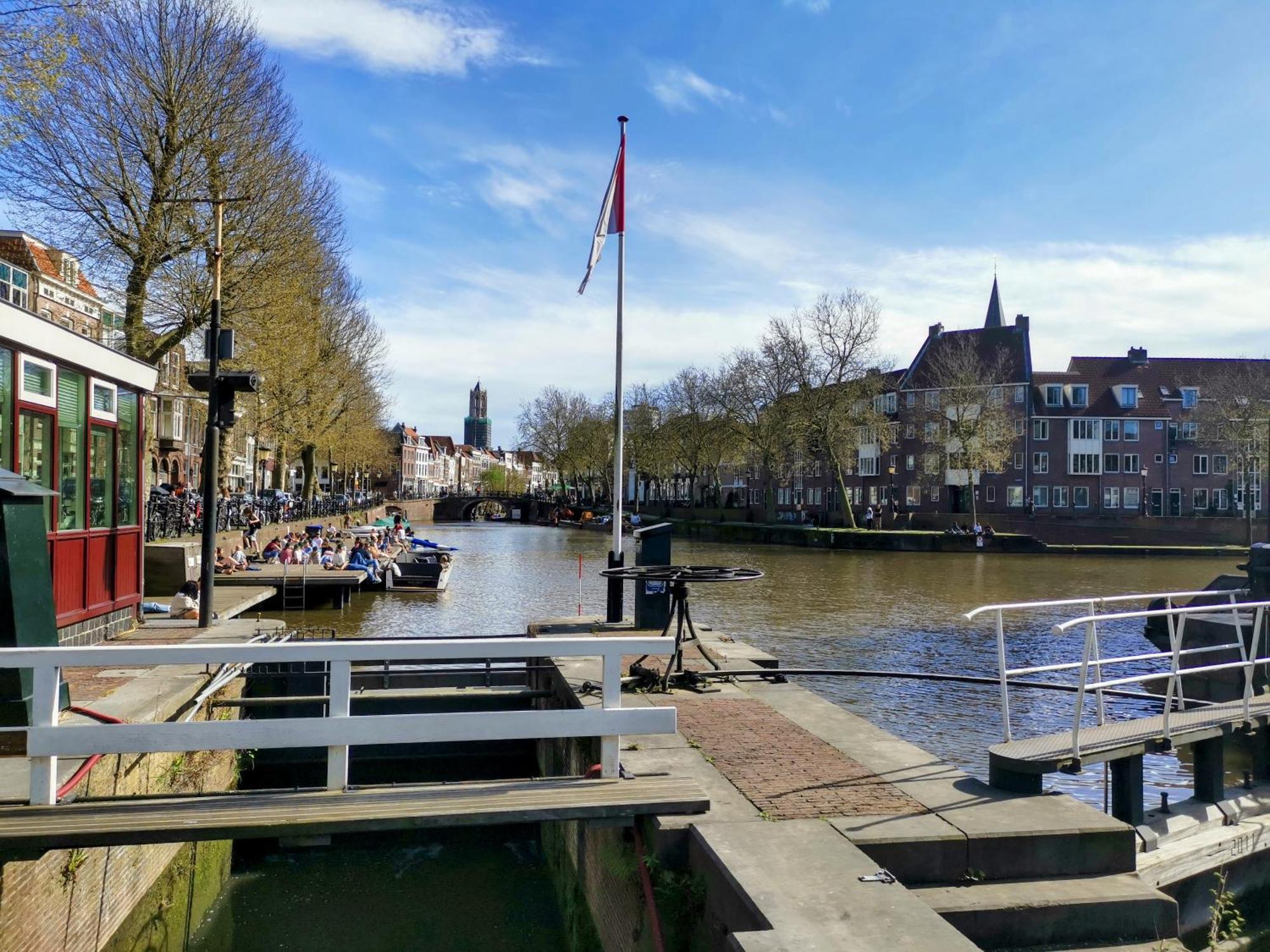 Slapen Aan De Sluis Lägenhet Utrecht Exteriör bild